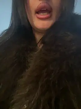 Milana_UK 라이브 XXX 채팅