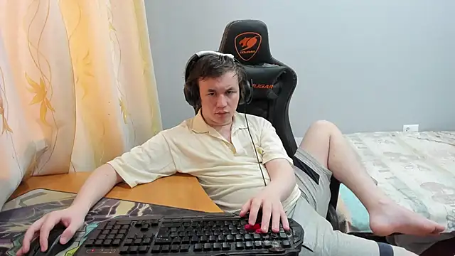 iliaskrislove Chat XXX in diretta