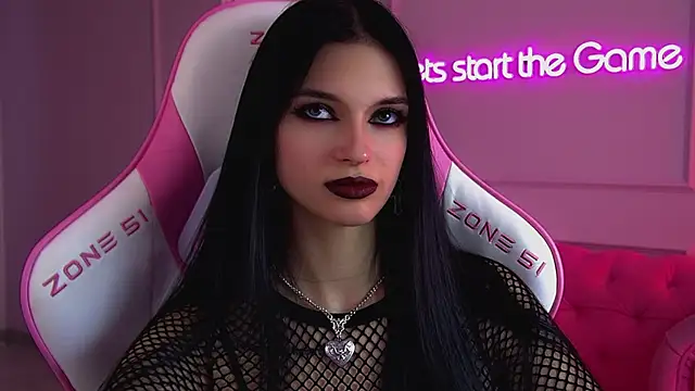 BeverlyMost Show in webcam