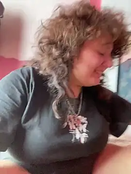 XXX chat uživo modela Solangerulo_