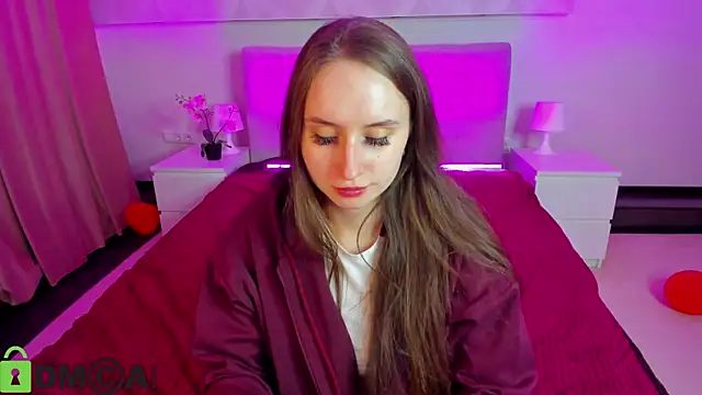 Kira__Sweet Chat XXX in diretta