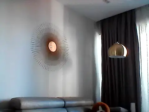 Morivane 现场XXX聊天