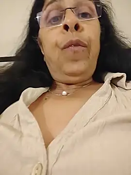 دردشة NakedMILFx الجنسية المباشرة