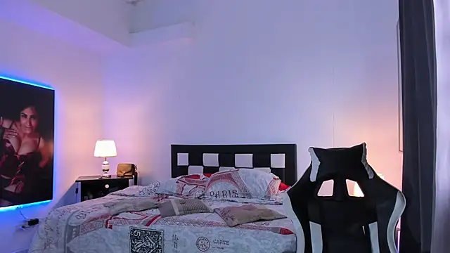 Chat +18 de RubyStrome ao vivo