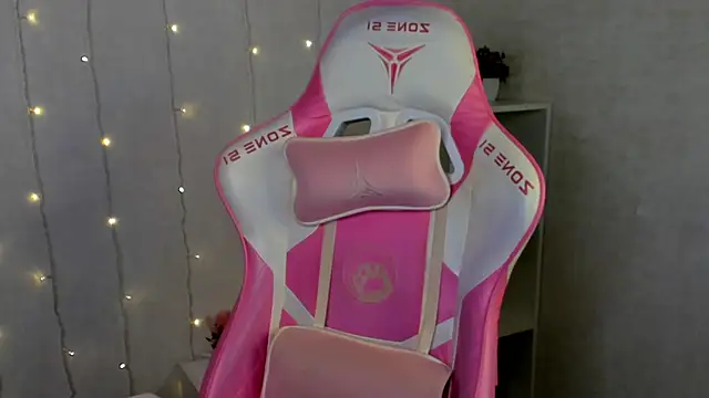 Chat +18 de Jinny_Ginger ao vivo