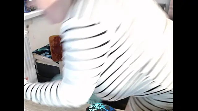 Sweetboobs: διαδικτυακό σόου στην κάμερα