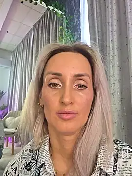 IsabelleEthan élő XXX-chatje