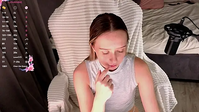 HollisBeckettのライブXXXチャット