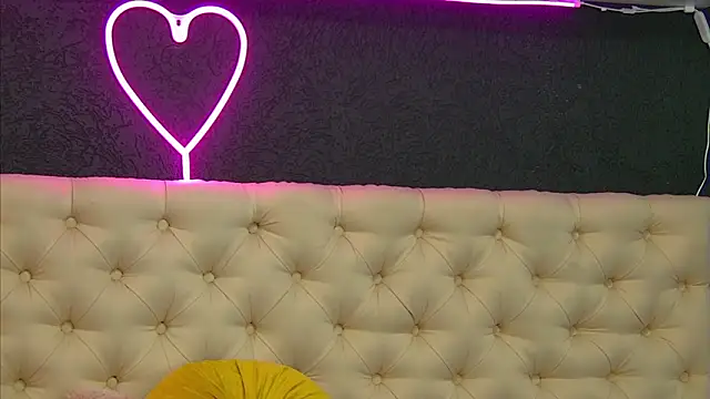 TaniaKaverina: онлайн-секс-чат