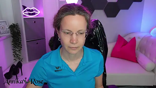 AnnikaRose 现场XXX聊天