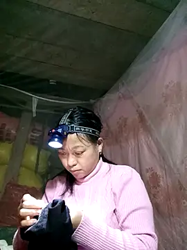 Minnakutew20 Adlı Modelin Canlı XXX Sohbeti