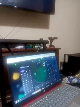 yellowwetfox 即時 XXX 聊天