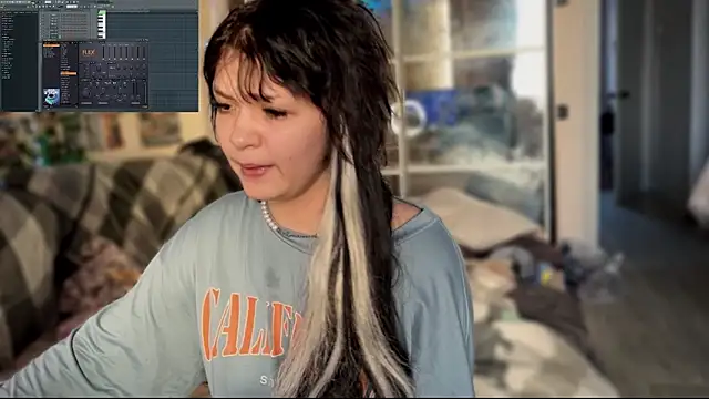 nikoli_naw Live XXX-Chat