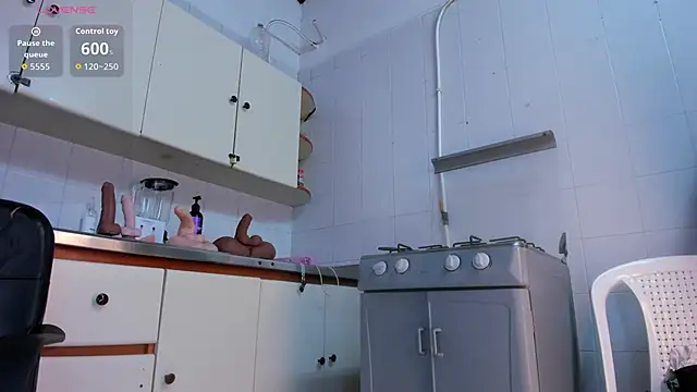 Chat +18 de BustyGlow ao vivo