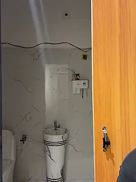 hottestboy03 Adlı Modelin Web Kamerası Şovu