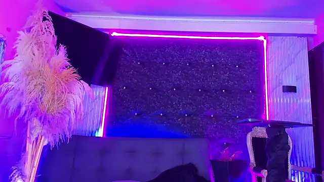 Webkamerová show Queens_Wonders_Blonders