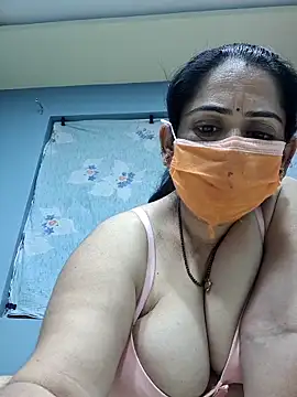 Show de diyam4002 na webcam