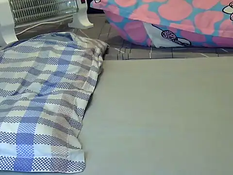 Playroom_queen Chat XXX in diretta