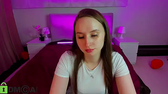 Kira__Sweet Adlı Modelin Canlı XXX Sohbeti