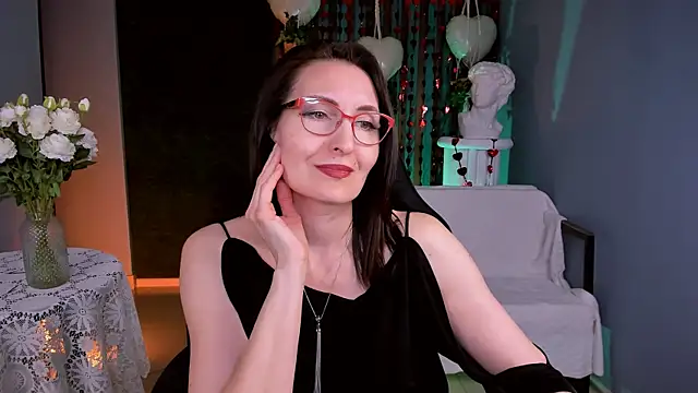 UnaTerran Live XXX chat