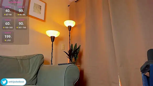 Ackerman_Eren_ élő XXX-chatje