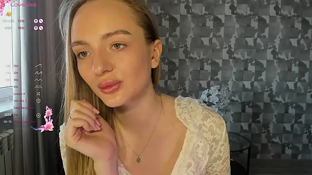 A_delina Chat XXX in diretta