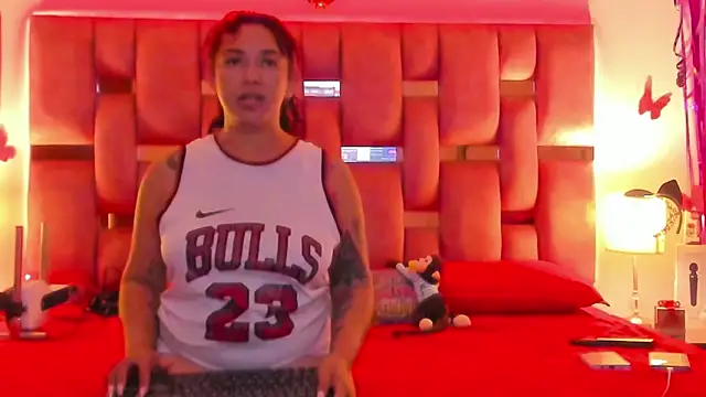 Betzabeth-Miller Show in webcam