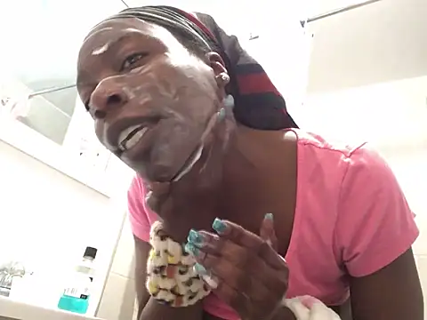 littyleesh1 webkamerás műsora