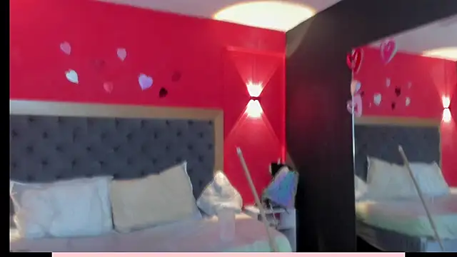 YayaHilton – Naživo XXX chat