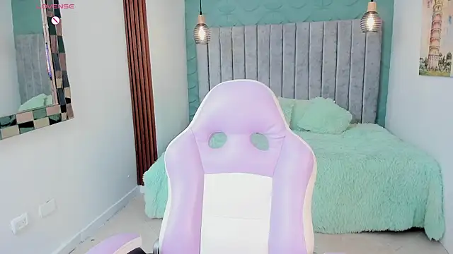 amira_cute2's Live XXX Chat