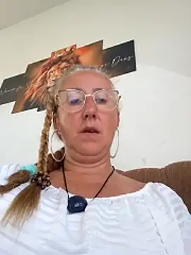 Chat +18 de MILEIDE980 ao vivo