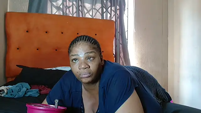 Онлайн чат XXX tinagiant