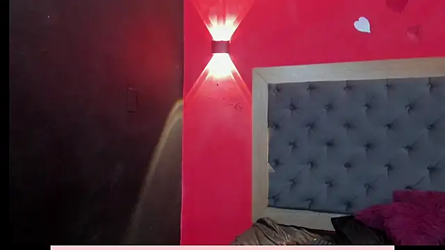 แชท XXX สดของ YayaHilton