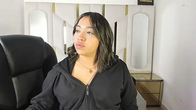 IsabellRodriguez18 élő XXX-chatje