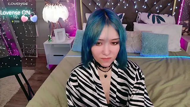 Ketrin_Jones élő XXX-chatje