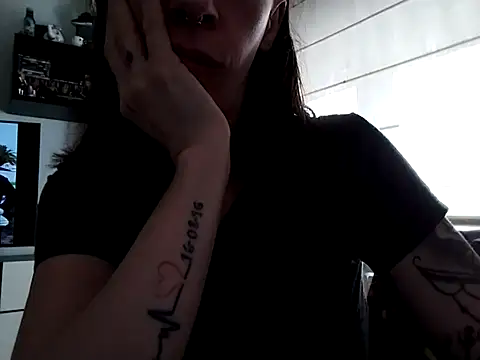 jadebratz23 élő XXX-chatje