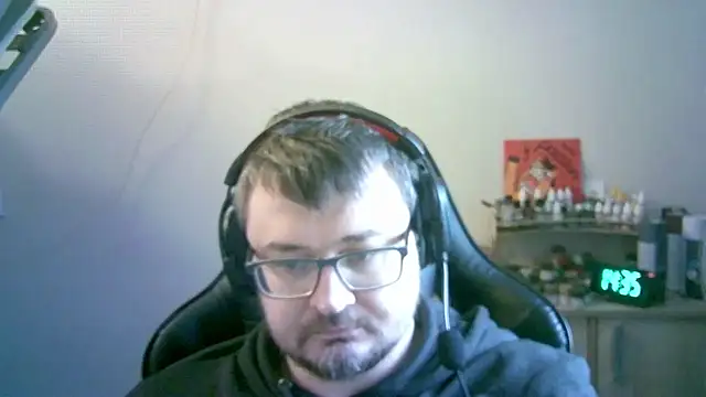 SirAbuser webkamerás műsora