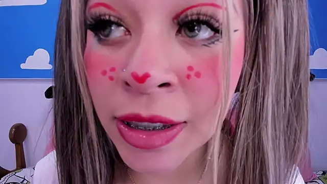 Chat +18 de miss__evolet ao vivo