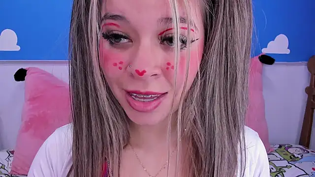 Živý XXX chat miss__evolet