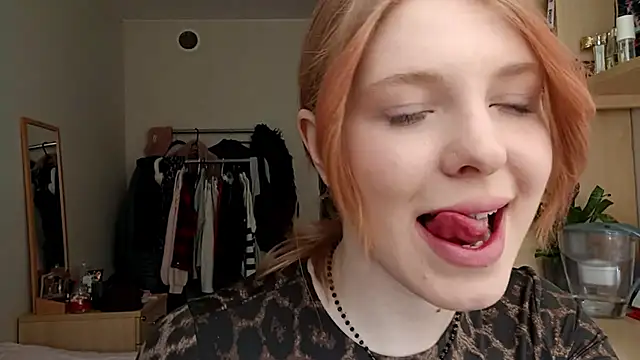 MiaMooon05 Live XXX Chat