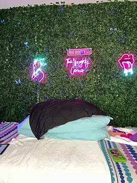 Chat XXX en directo de RenaThickAss