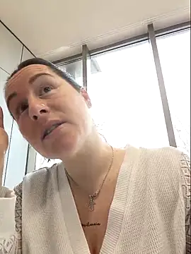 XXX chat uživo modela bichota85