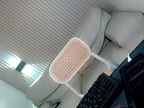 EVA_FOXTER 在線直播表演