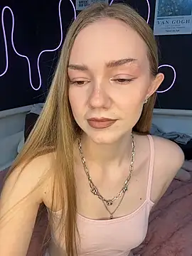 XXX chat uživo modela MilaMoone