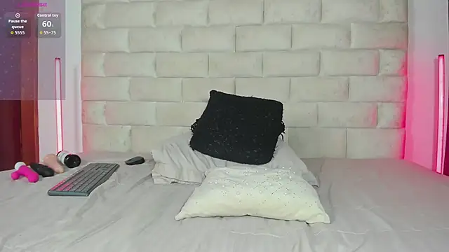 XXX chat uživo modela HollyGrey_