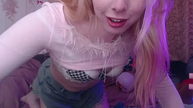 Chatroom XXX en direct de Cutie_Bambi