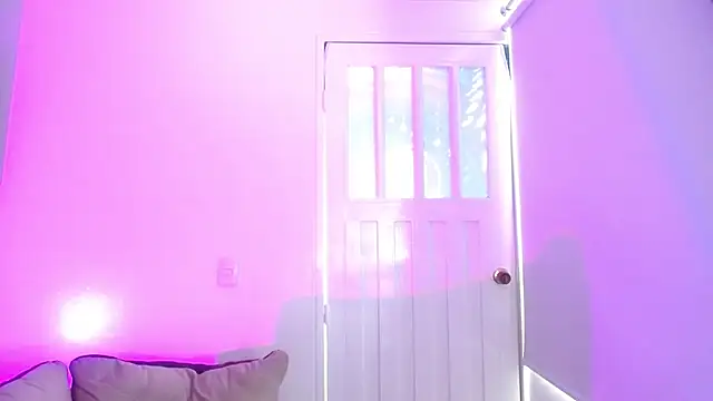 Chat +18 de milfrousse ao vivo