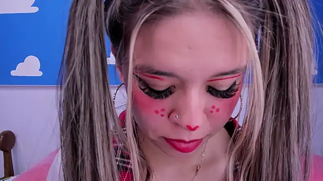 miss__evolet Pertunjukan Webcam