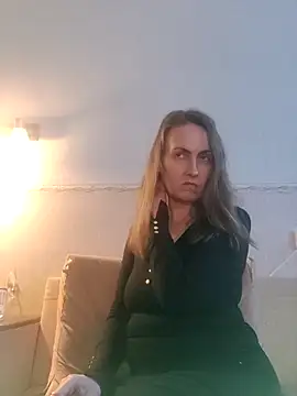 Evelina_cute Adlı Modelin Canlı XXX Sohbeti