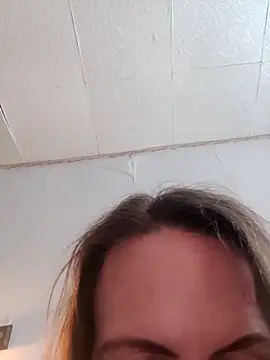 Chatroom XXX en direct de Evelina_cute